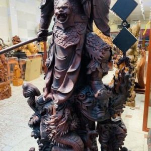 Quan Công ngự song long gỗ trắc. Quan Công ngự song long gỗ trắc.