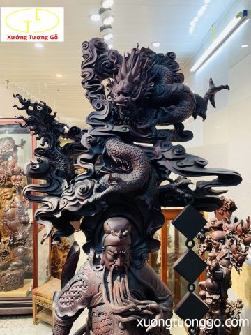Quan Công ngự song long gỗ trắc. Quan Công ngự song long gỗ trắc.