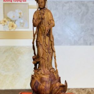 Quan Âm ngự đài sen gỗ sưa