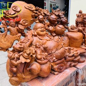 Di Lặc ngũ tiểu vác đào ngồi tiền hương ta. Di Lặc ngũ tiểu vác đào ngồi tiền hương ta.