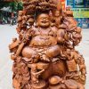 Di Lặc cửu tiểu ngồi tùng gỗ hương ta. Di Lặc cửu tiểu ngồi tùng gỗ hương ta.