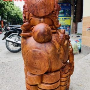 Di Lặc Cửu tiểu ngồi bao tiền nu hương.