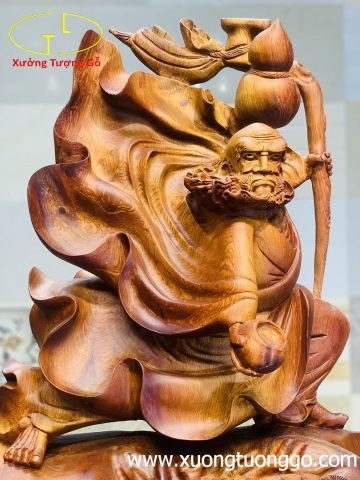 Đạt ma múa võ đứng tùng gỗ hương Đạt ma múa võ đứng tùng gỗ hương