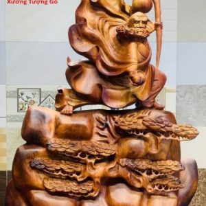 Đạt ma múa võ đứng tùng gỗ hương Đạt ma múa võ đứng tùng gỗ hương