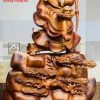Đạt ma múa võ đứng tùng gỗ hương Đạt ma múa võ đứng tùng gỗ hương