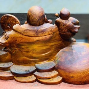 Di lặc nhất tiểu ngồi tiền gỗ hương ta Di lặc nhất tiểu ngồi tiền gỗ hương ta