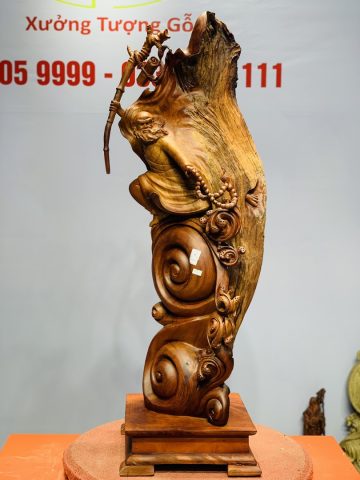 Đạt Ma múa võ gỗ hương ta Đạt Ma múa võ gỗ hương ta