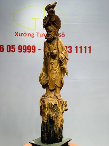 Đạt ma đứng gỗ hương. Đạt ma đứng gỗ hương.