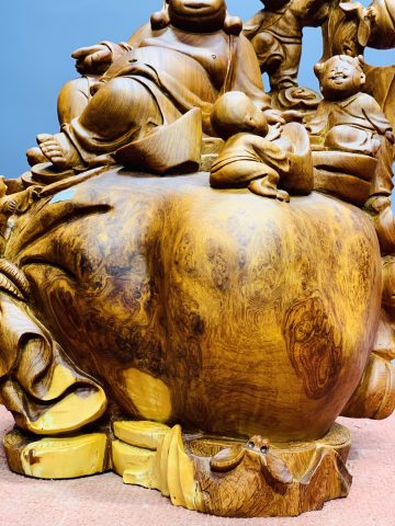 Di Lặc ngũ tiểu ngồi bao tiền nu hương Di Lặc ngũ tiểu ngồi bao tiền nu hương