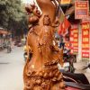 Quan Âm ban phước gỗ hương ta. Quan Âm ban phước gỗ hương ta.