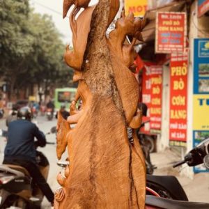 Quan Âm ban phước gỗ hương ta. Quan Âm ban phước gỗ hương ta.