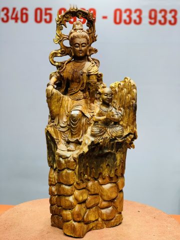 Quan âm ngồi thiền nhất tiểu gỗ hương. Quan âm ngồi thiền nhất tiểu gỗ hương.