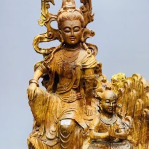Quan âm ngồi thiền nhất tiểu gỗ hương. Quan âm ngồi thiền nhất tiểu gỗ hương.