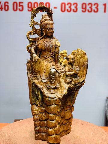 Quan âm ngồi thiền nhất tiểu gỗ hương. Quan âm ngồi thiền nhất tiểu gỗ hương.