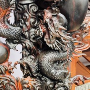 Đạt Ma ngự rồng trắc đỏ đen. Đạt Ma ngự rồng trắc đỏ đen.