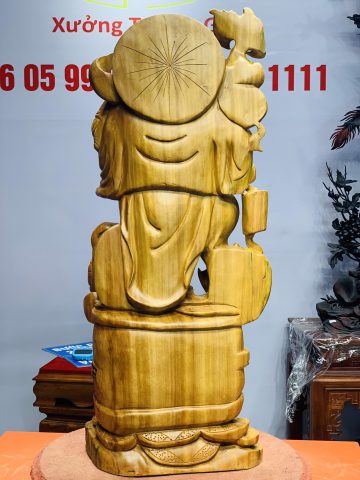 Di Lặc đứng trống tam tiểu gánh gậy như ý ngọc am. Di Lặc đứng trống tam tiểu gánh gậy như ý ngọc am.