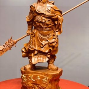Quan Công xách đao vuốt râu cao 70 hương đá.