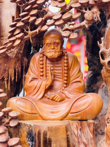Đạt ma ngồi thiền tùng hương Đạt ma ngồi thiền tùng hương