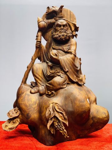Đạt ma ngồi thiền gỗ sưa. Đạt ma ngồi thiền gỗ sưa.