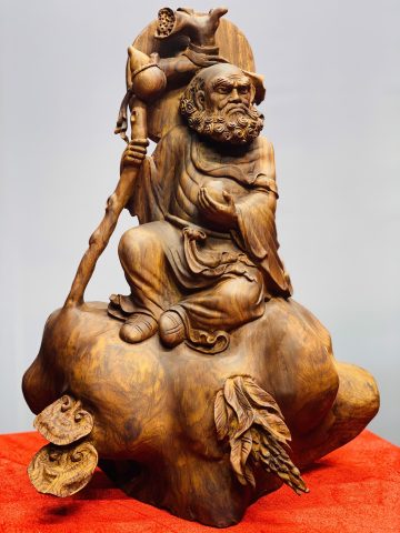 Đạt ma ngồi thiền gỗ sưa. Đạt ma ngồi thiền gỗ sưa.