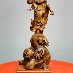 Đạt ma quá hải gỗ sưa.