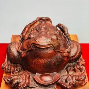 Cóc Thiềm Thừ Gỗ Trắc