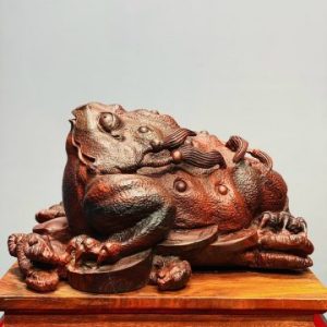 Cóc Thiềm Thừ Gỗ Trắc