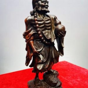 Tế Công Cầm Bình Rượu Gỗ Trắc