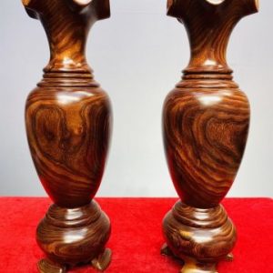 Cặp Lục Bình Gỗ Trắc Dây