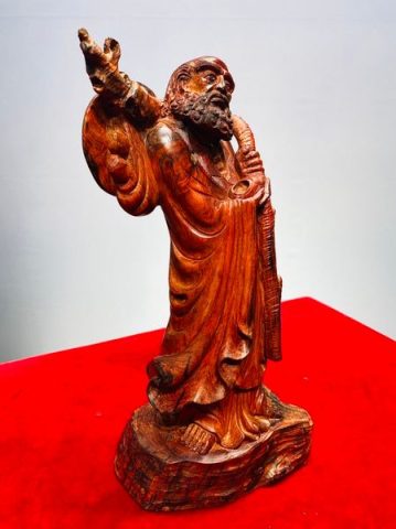Đạt Ma Sư Tổ Gỗ Trắc