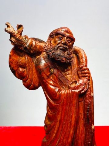 Đạt Ma Sư Tổ Gỗ Trắc