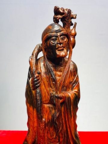 Trường Mi La Hán Gỗ Trắc