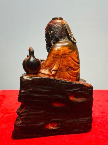 Thần Trà Gỗ Trắc