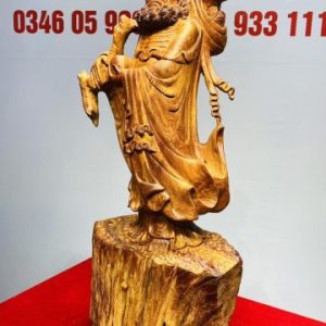 Đạt Ma Vác Gậy Tay Nải Gỗ Hương