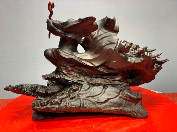 Đạt Ma Múa Võ Hàng Long Gỗ Trắc