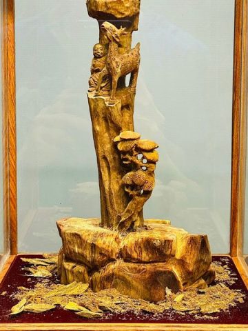 Ông Thọ Nhất Tiểu Hươu Sao Cây Tùng Gỗ Hoàng Đàn