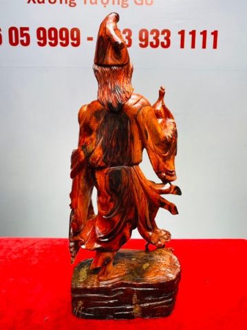 Tế Công Gỗ Trắc