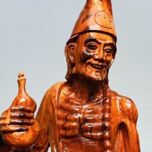 Tế Công Gỗ Trắc