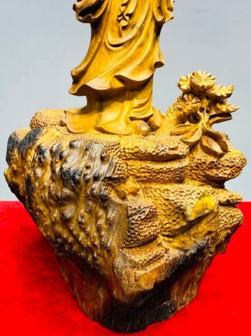 Thần Trà Gỗ Hương