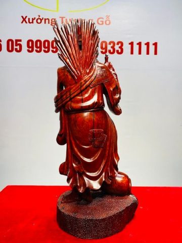 Tế Công Nhất Khuyển Gỗ Tử Đàn