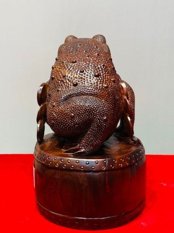Thiềm Thừ Đứng Trống Gỗ Tử Đàn