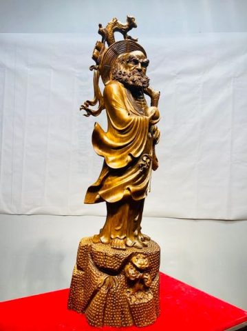 Đạt Ma Khất Thực Gỗ Bách Xanh
