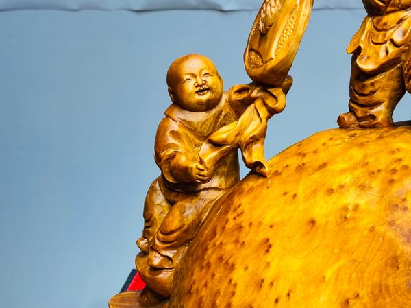 Di Lạc Tam Tiểu Ngồi Bao Tiền Gỗ Nu Ngọc Am