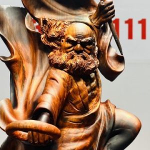 Đạt Ma Múa Võ Gỗ Trắc