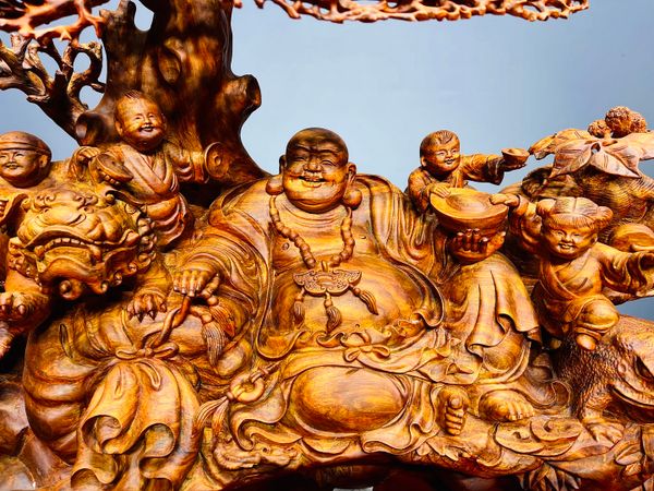 Di Lạc Ngũ Tiểu Cây Tùng Gỗ Sưa