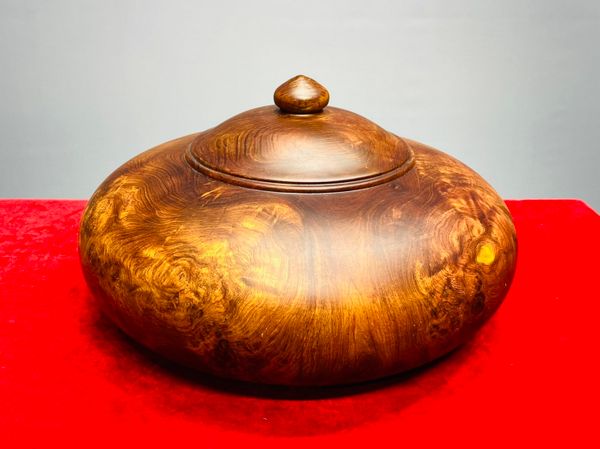 Chum Phú Quý Gỗ Nu Ngọc Am