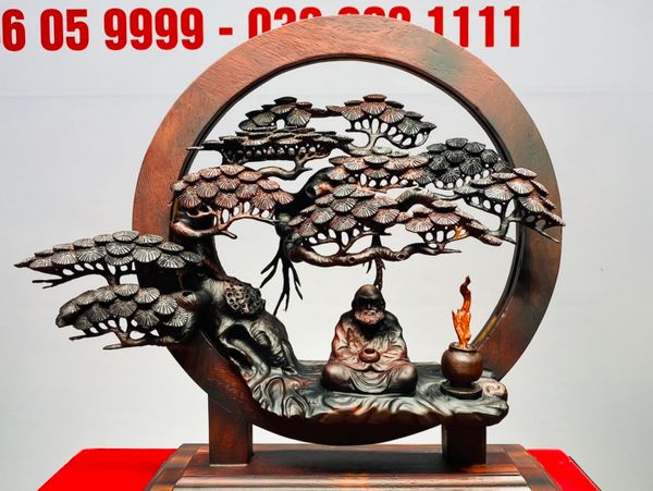 Đạt Ma Ngồi Thiền Gốc Tùng Gỗ Trắc