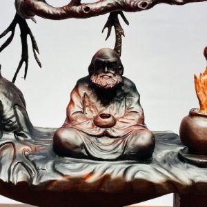 Đạt Ma Ngồi Thiền Gốc Tùng Gỗ Trắc