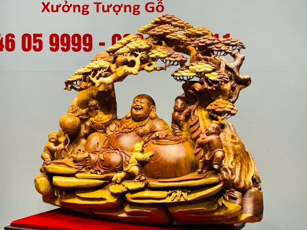 Di Lạc Ngũ Tiểu Ngồi Gốc Tùng Gỗ Hương