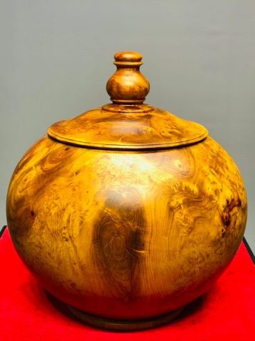 Chum Phú Quý Gỗ Nu Hương